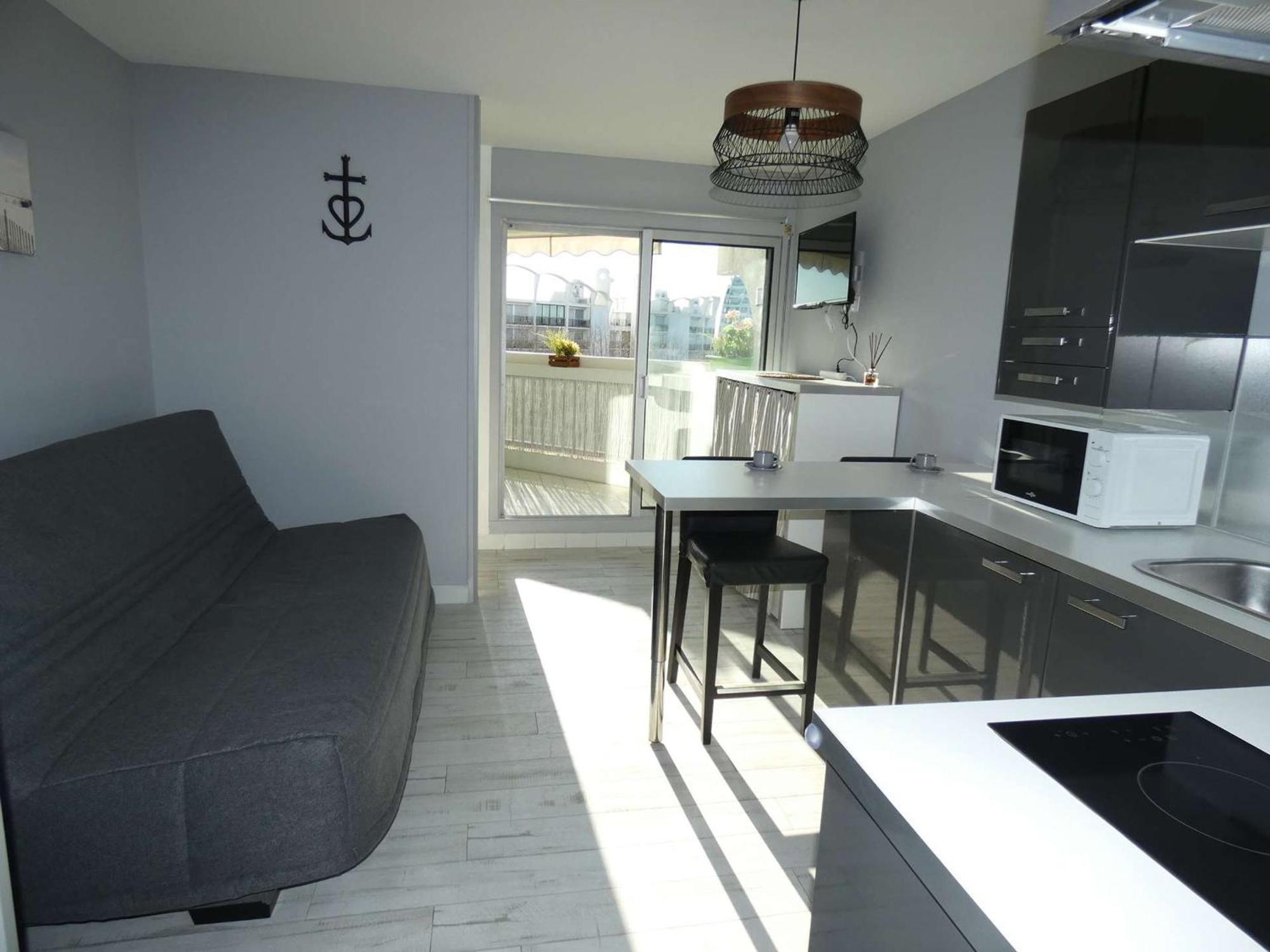 Moderne, 100m De La Plage, Parking Et Wifi Inclus - Fr-1-328-253 Apartment *